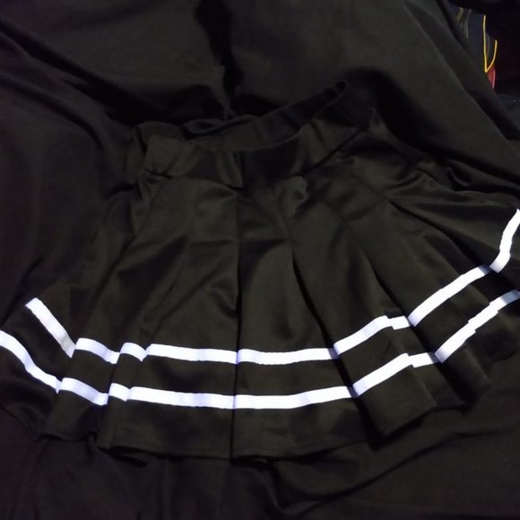 Goth pleated cheerleader skirt - Picture 7 of 13